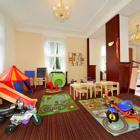 Palace Club Špindlerŭv Mlýn Eksteriør bilde