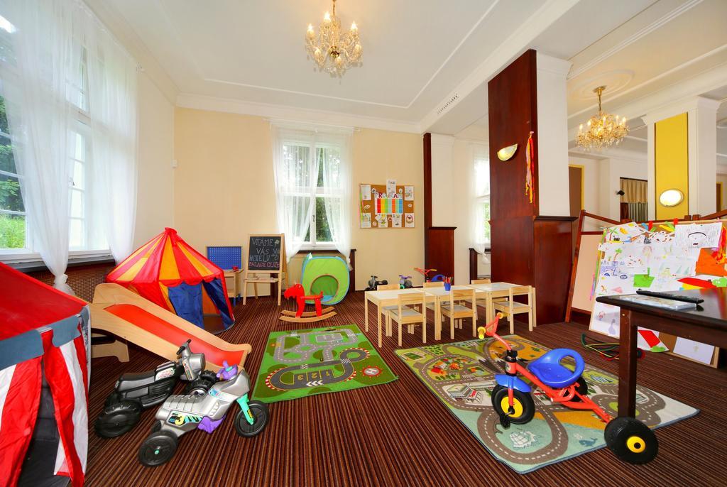 Palace Club Špindlerŭv Mlýn Eksteriør bilde